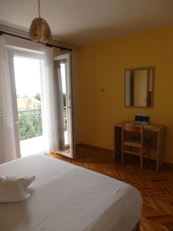 Apartmani Stipan Brela Exterior foto