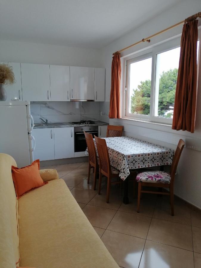 Apartmani Stipan Brela Exterior foto