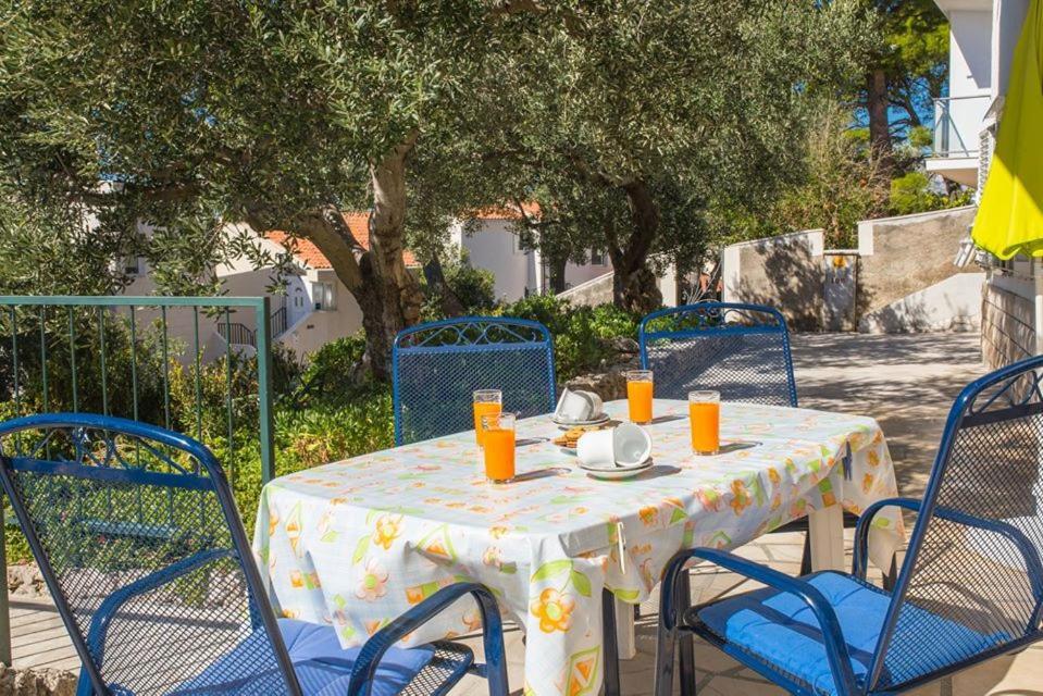Apartmani Stipan Brela Exterior foto