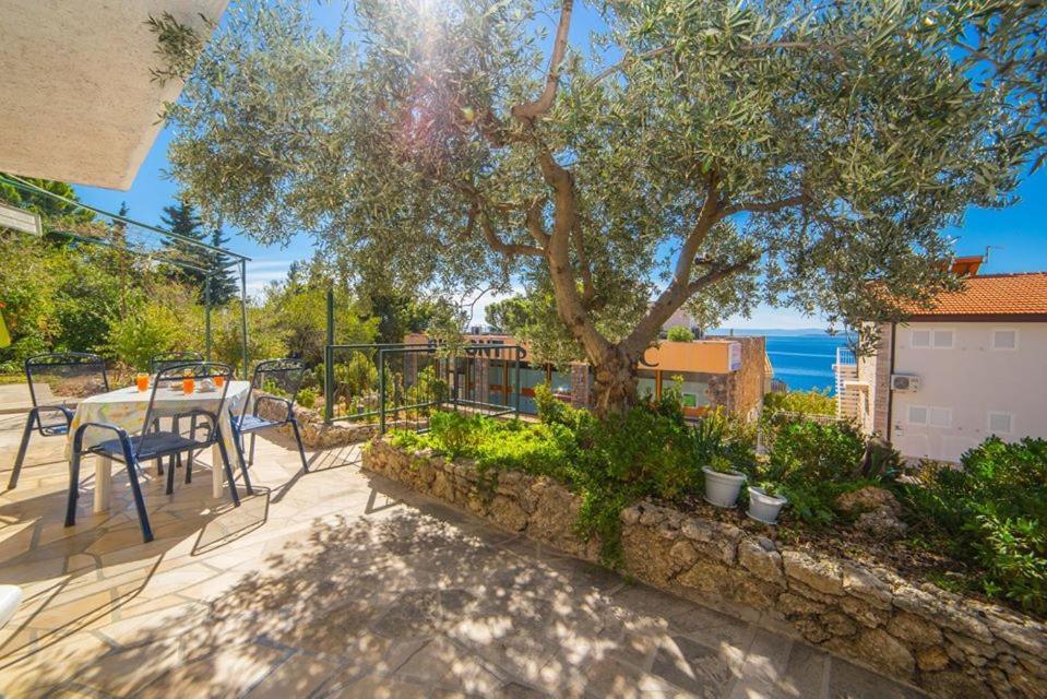 Apartmani Stipan Brela Exterior foto