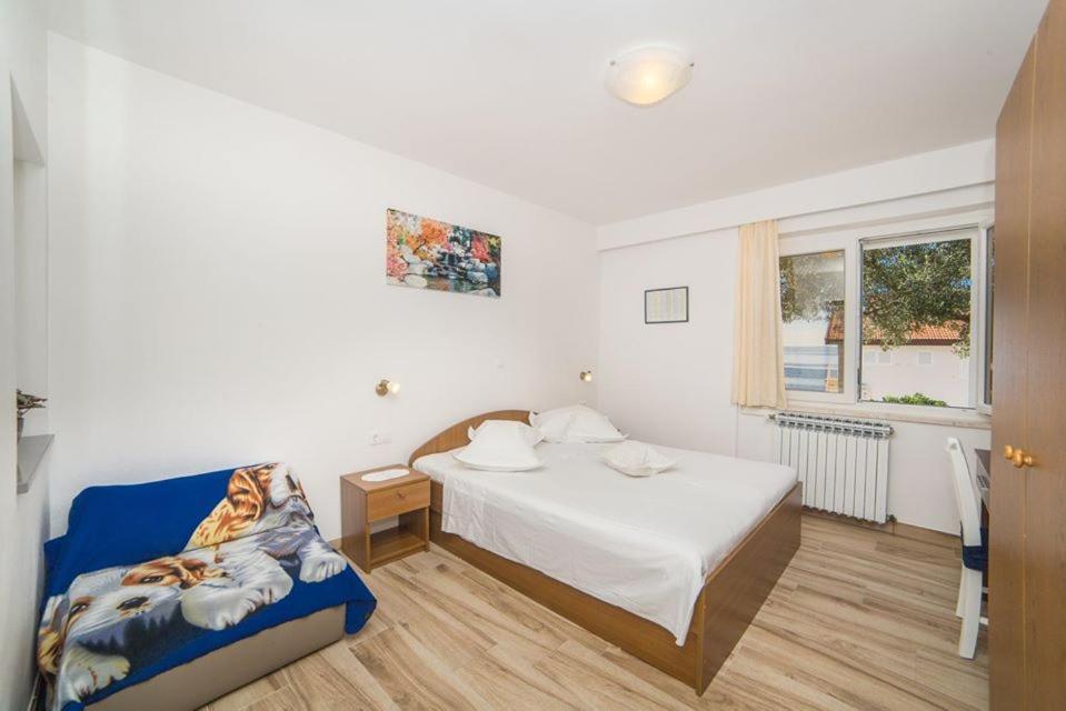 Apartmani Stipan Brela Exterior foto