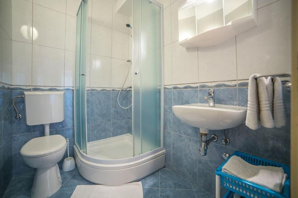 Apartmani Stipan Brela Exterior foto